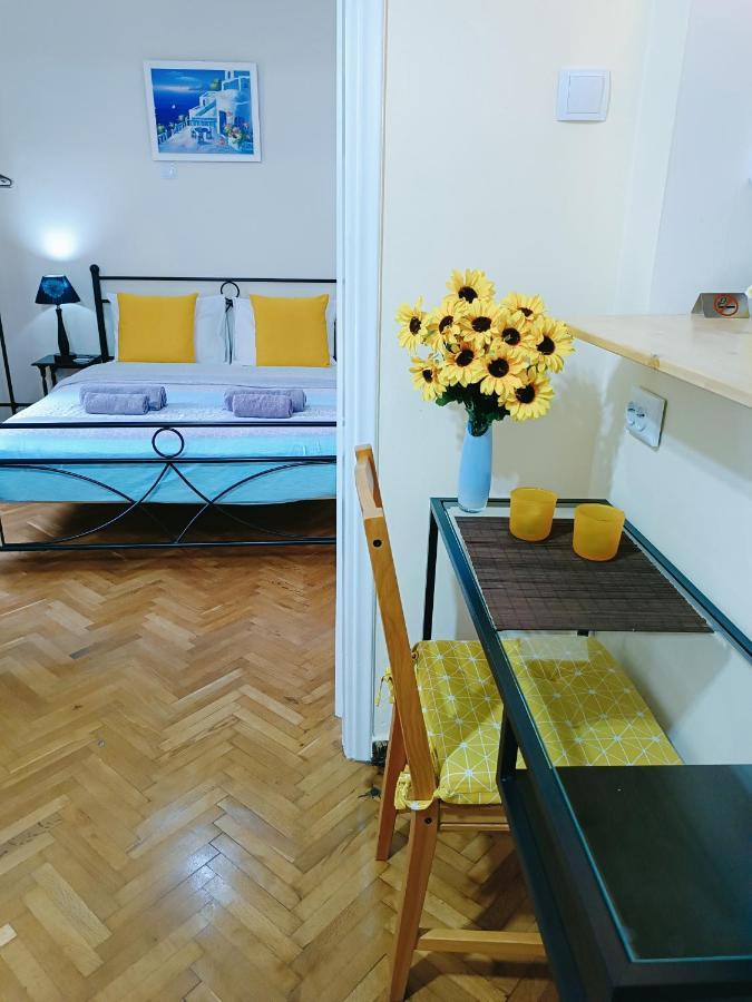 Sweet Home In Атина Екстериор снимка